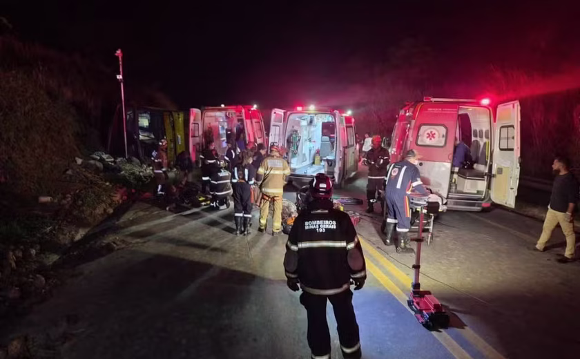 Delmiro Gouveia: mãe e filha estão entre as cinco vítimas de acidente com ônibus em Minas Gerais