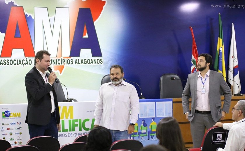 Em seminário da AMA e CNM, IBGE anuncia processos seletivos dentro dos municípios
