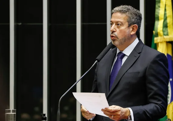 Arthur Lira questionado sob registro na OAB/AL