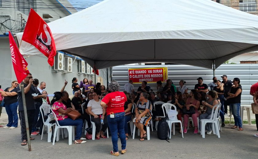 Servidores da Saúde Estadual realizam ato público em frente ao prédio da Seplag nesta quarta-feira (21)