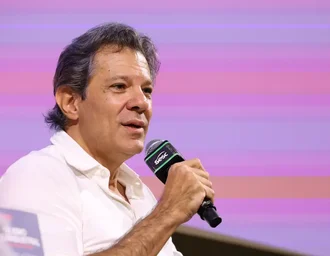 Banco Master é uma pancada no sistema bancário brasileiro, diz Haddad