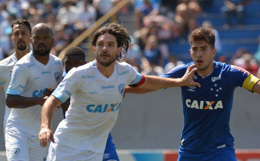 Londrina elimina Cruzeiro nos pênaltis e decide a Primeira Liga