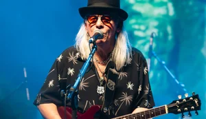 Morre Luiz Carlini, referência do rock brasileiro, aos 73 anos