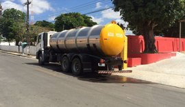 SAAE Penedo envia água potável para Piaçabuçu