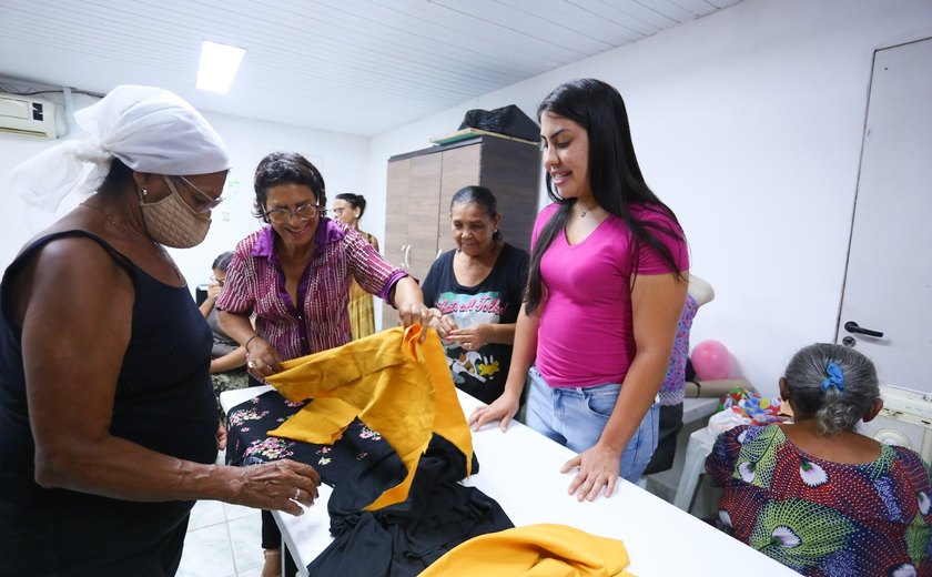 Gabi Gonçalves visita projeto de capacitação profissional e ressalta seu compromisso com as mulheres alagoanas