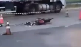Motociclista morre em colisão com carreta na BR-101, em Teotônio Vilela