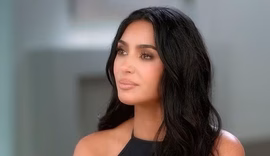 Kim Kardashian revela diagnóstico de aneurisma cerebral após divórcio com Kanye West