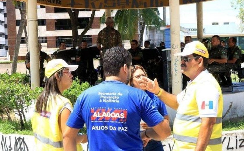 Ronda no Bairro aciona Conselho Tutelar para atender menor de rua em Maceió