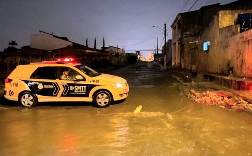 Luciano Barbosa mobiliza secretarias para atender comunidades atingidas pelo temporal