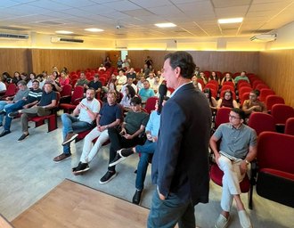 Prefeitos alagoanos definem R$ 500 mil como teto para contratação de bandas em festas municipais