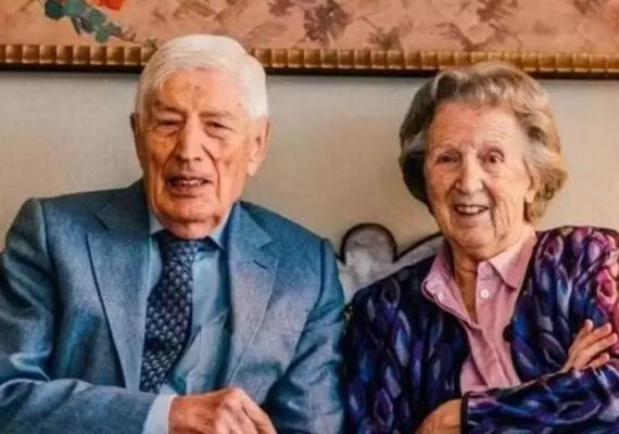 Casal de idosos de 93 anos morre junto de mãos dadas por eutanásia dupla