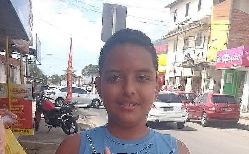 Menino de 9 anos morre depois de barreira derrubar a casa da família no Ouro Preto