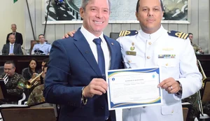 ALE destaca papel da Marinha na defesa nacional durante sessão solene em Alagoas