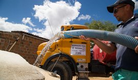 Operação Carro-Pipa é garantida após articulação da AMA e bancada federal