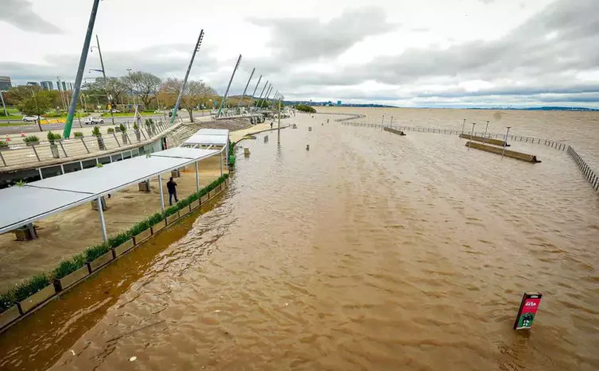 Nível do Guaíba cai a 3,69 m e se aproxima da cota de inundação