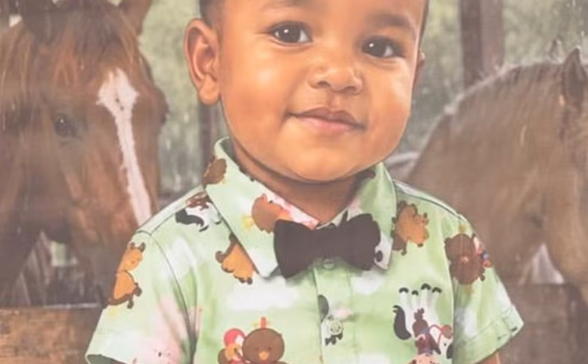 “Era um menino alegre”: tio se emociona ao lembrar criança de 2 anos morta atropelada