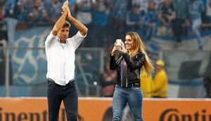 Por entrada de Carol Portaluppi no campo, Grêmio é denunciado no STJD