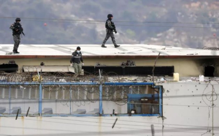 Rebelião em prisão deixa cerca de 43 detentos mortos no Equador