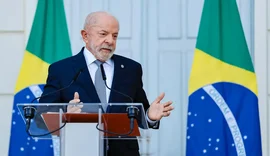 'Não se meta nas eleições no Brasil', diz Lula a Trump