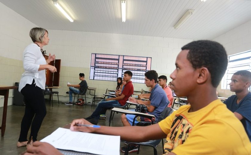 Projeto determina realização de campanhas nas escolas contra violência doméstica e familiar