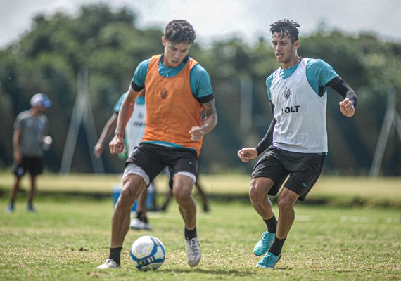 CSA deve anunciar mais dois reforços