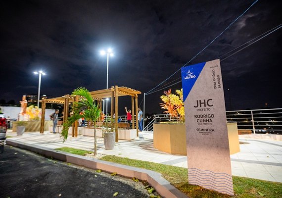 JHC entrega Mirante Dom Antônio Brandão e anuncia Rota dos Mirantes em Maceió