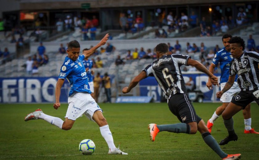 Cruzeiro e Botafogo empatam em jogo fraco no Mineirão