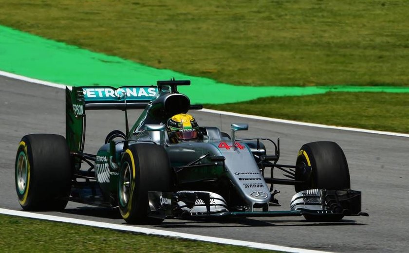 Hamilton é mais rápido do primeiro dia de treinos e Massa fica em 4º