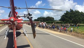 Caminhão tomba na BR 101 e deixa saldo de dois mortos e três feridos