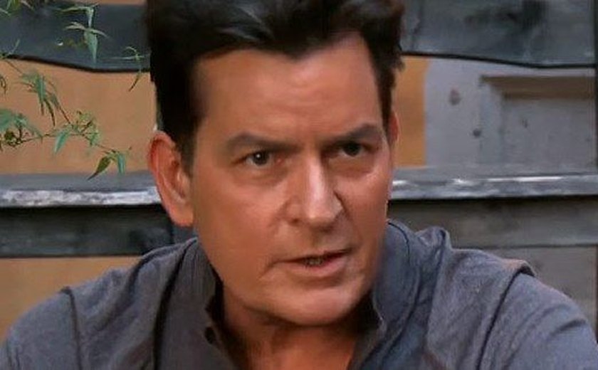 Charlie Sheen revela que coquetel anti-aids o deixou à beira da demência