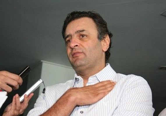 Aécio se diz inocente, prega anistia ao caixa 2 e sugere prisão de Lula