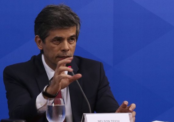 Brasil tem mais de 400 mortes por Covid-19 em 24 horas e casos se aproximam de 50 mil