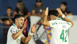 Palmeiras derrota Bragantino para manter liderança no Brasileiro