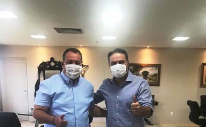 Henrique Vilela se encontra com Renan Filho para discutir demandas de Porto de Pedras