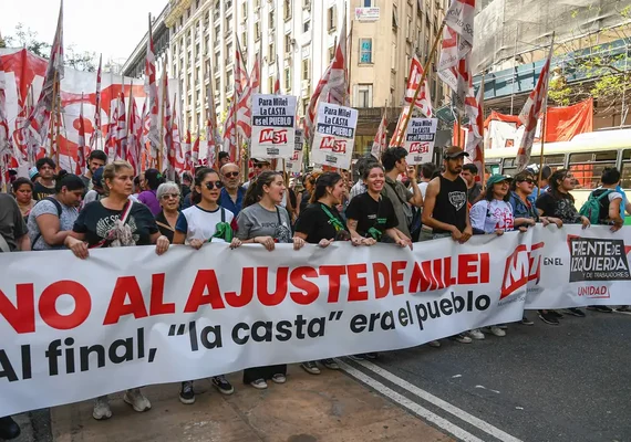 Companhias aéreas brasileiras cancelam voos para Argentina no dia 24 por greve