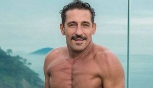 Famoso ator da Globo é flagrado aos beijos com outro homem no Rio de Janeiro