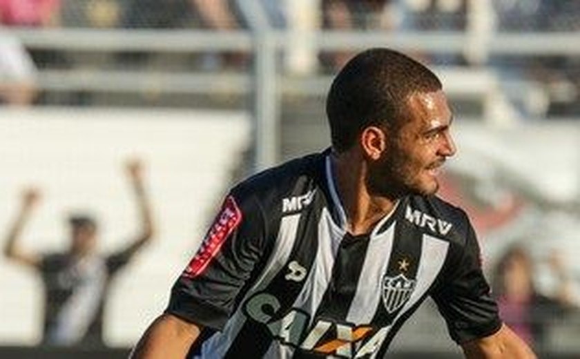 Santos volta a se interessar por Clayton, do Atlético-MG