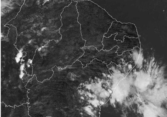 Semarh emite aviso meteorológico sobre ocorrência de pancadas de chuva em Alagoas