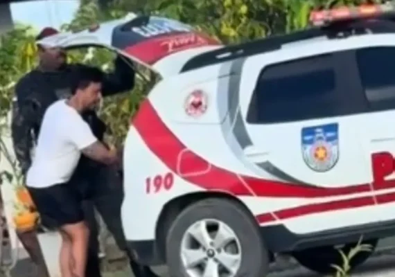 Novas imagens mostram Carlinhos Maia gravando participantes sendo colocados em viatura da PM