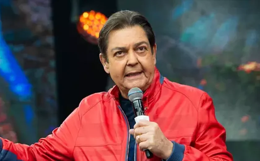 Faustão para de andar e esposa faz desabafo delicado: 'Recuperar'