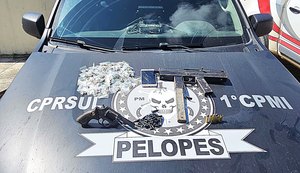 Polícia Militar apreende uma submetralhadora na cidade de Roteiro