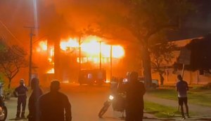 Incêndio causa danos a prédio da Universidade Federal de Pernambuco