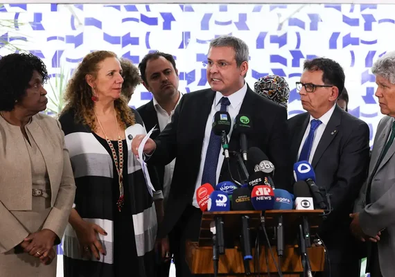 Operação policial no Rio tem críticas e defesas de deputados federais