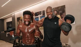 Ator Terry Crews visita Vini Jr e manda recado para Haaland: 'Estamos te esperando'