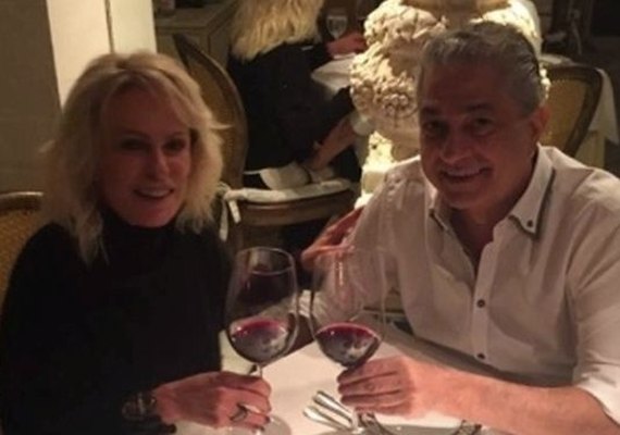 Apresentadora global Ana Maria Braga é vista com ex-namorado de Luiza Brunet
