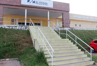 Colisão entre motos deixa duas pessoas feridas em Santana do Ipanema