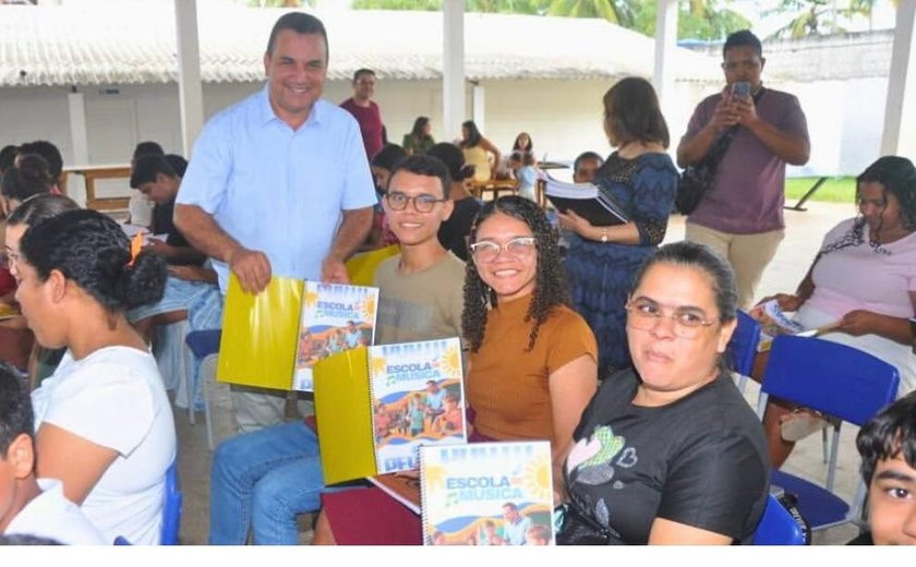 Crianças e jovens de Porto de Pedras dispõem agora de uma Escola pública de Música