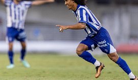 Kayllan celebra gol e projeta sequência positiva do CSA na Série D