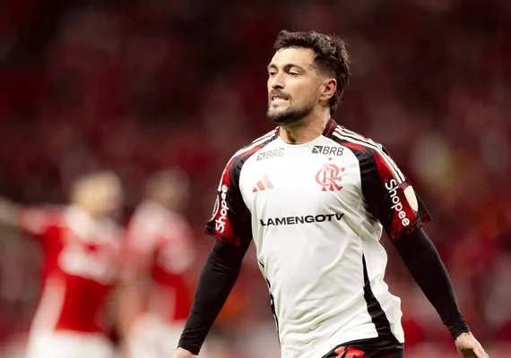 Flamengo volta a derrotar o Internacional e avança na Libertadores