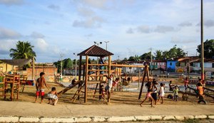 Praça revitalizada no Carminha será entregue domingo